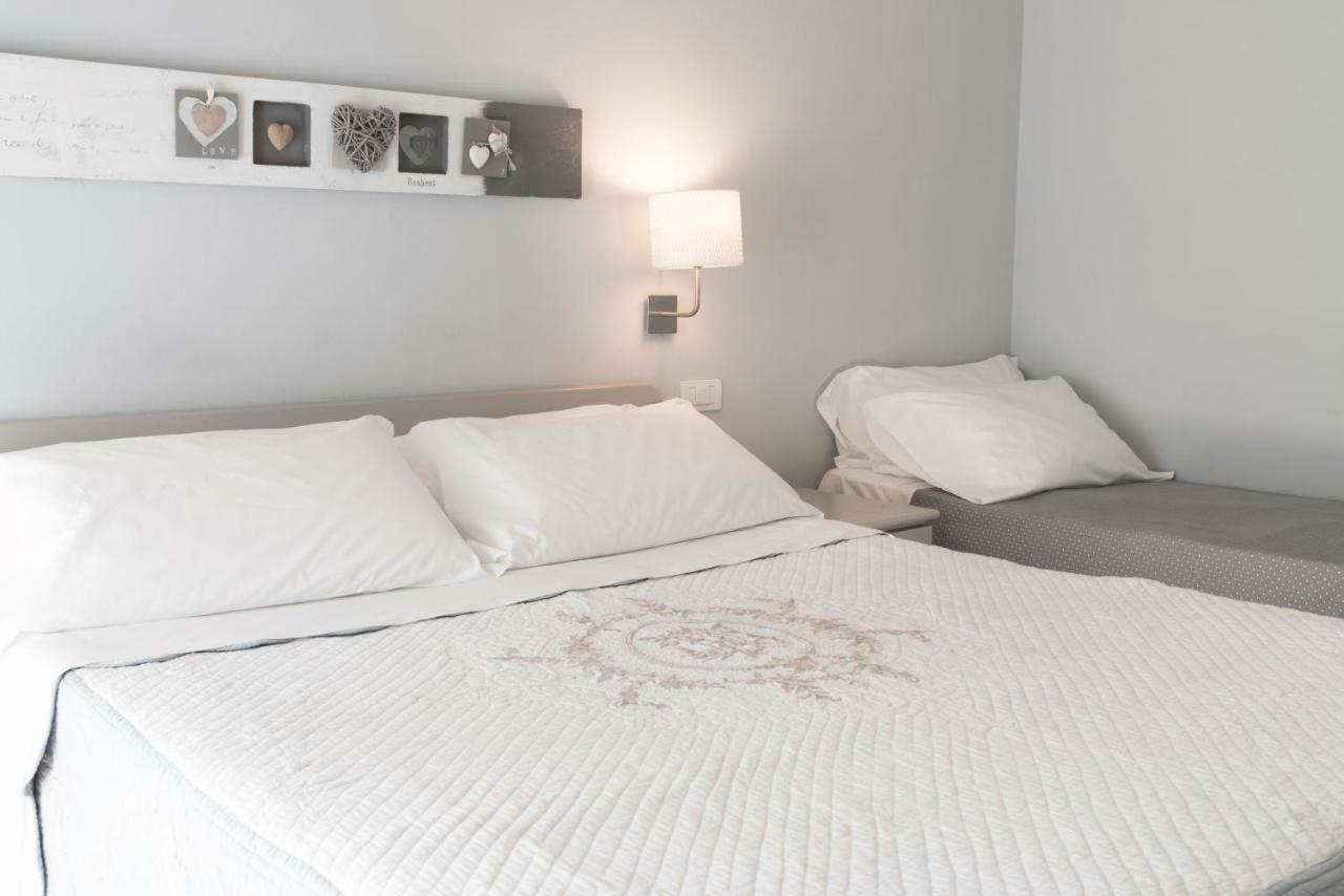 Hotel Bed In Bo Saragozza à Bologne Extérieur photo